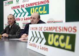 Jesús Manuel González Palacín y José Antonio Rodríguez, en rueda de prensa.