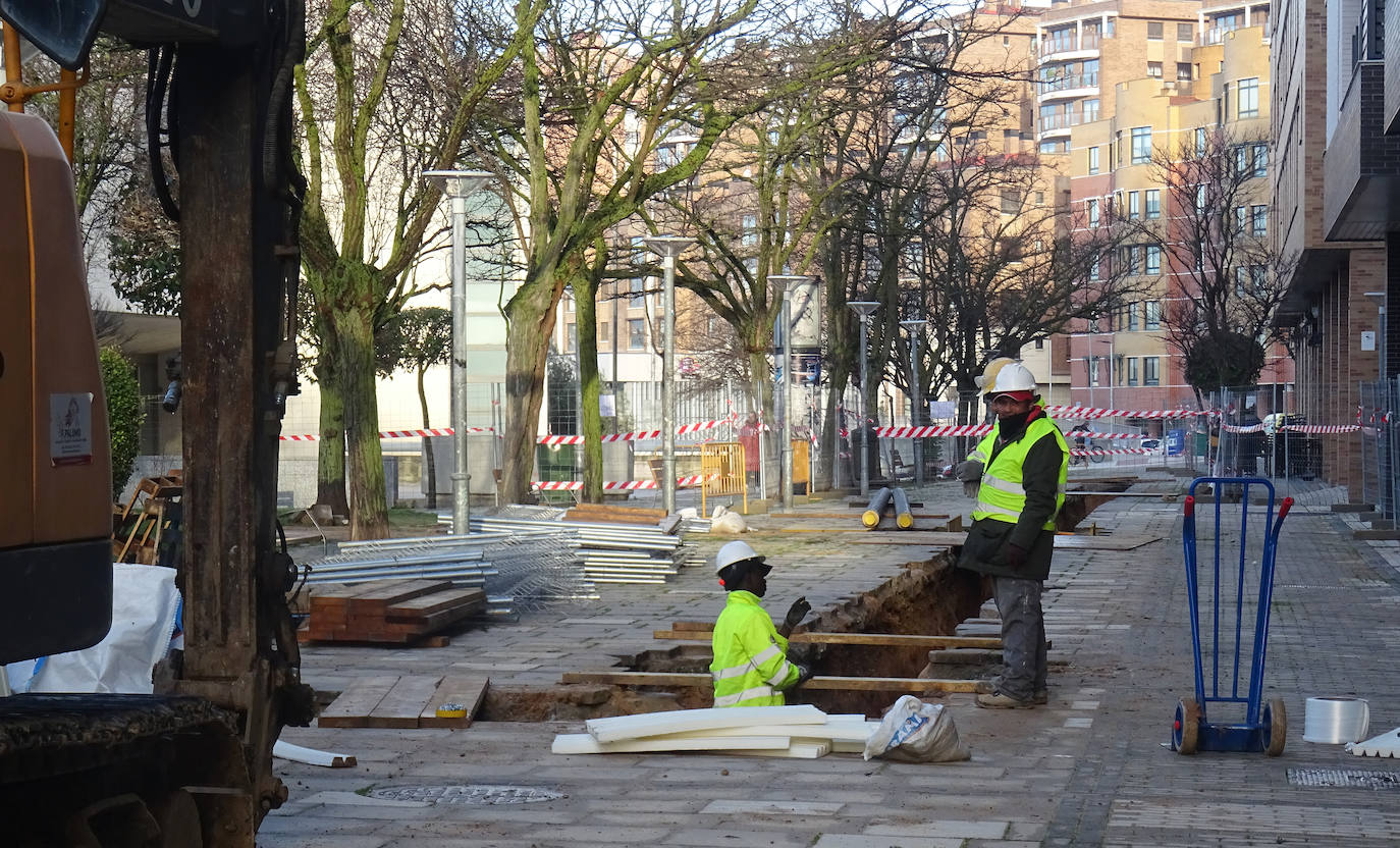 Las obras de la red de calor en Parquesol, en imágenes