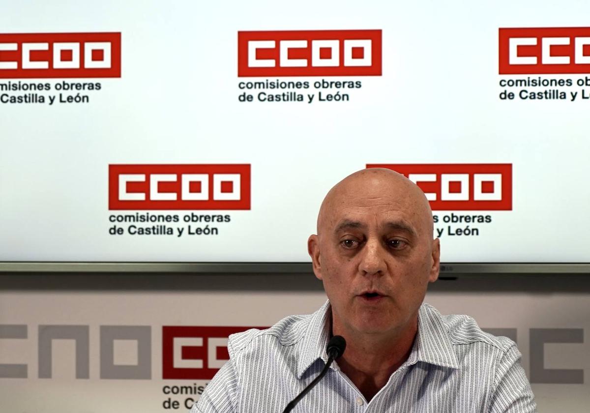 Fernando Fraile, representante de CC OO en Castilla y León, este martes en rueda de prensa.