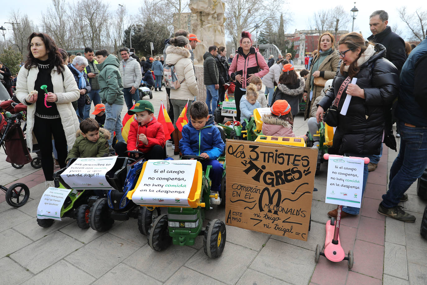 Los niños de Palencia defienden la agricultura y la ganadería