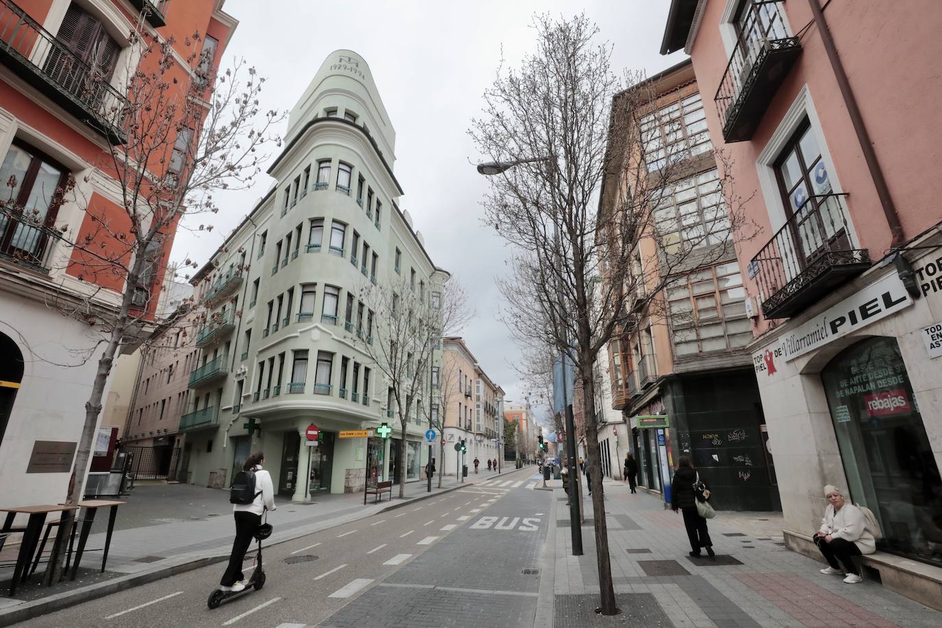 Recorre, en imágenes, la calle Duque de la Victoria