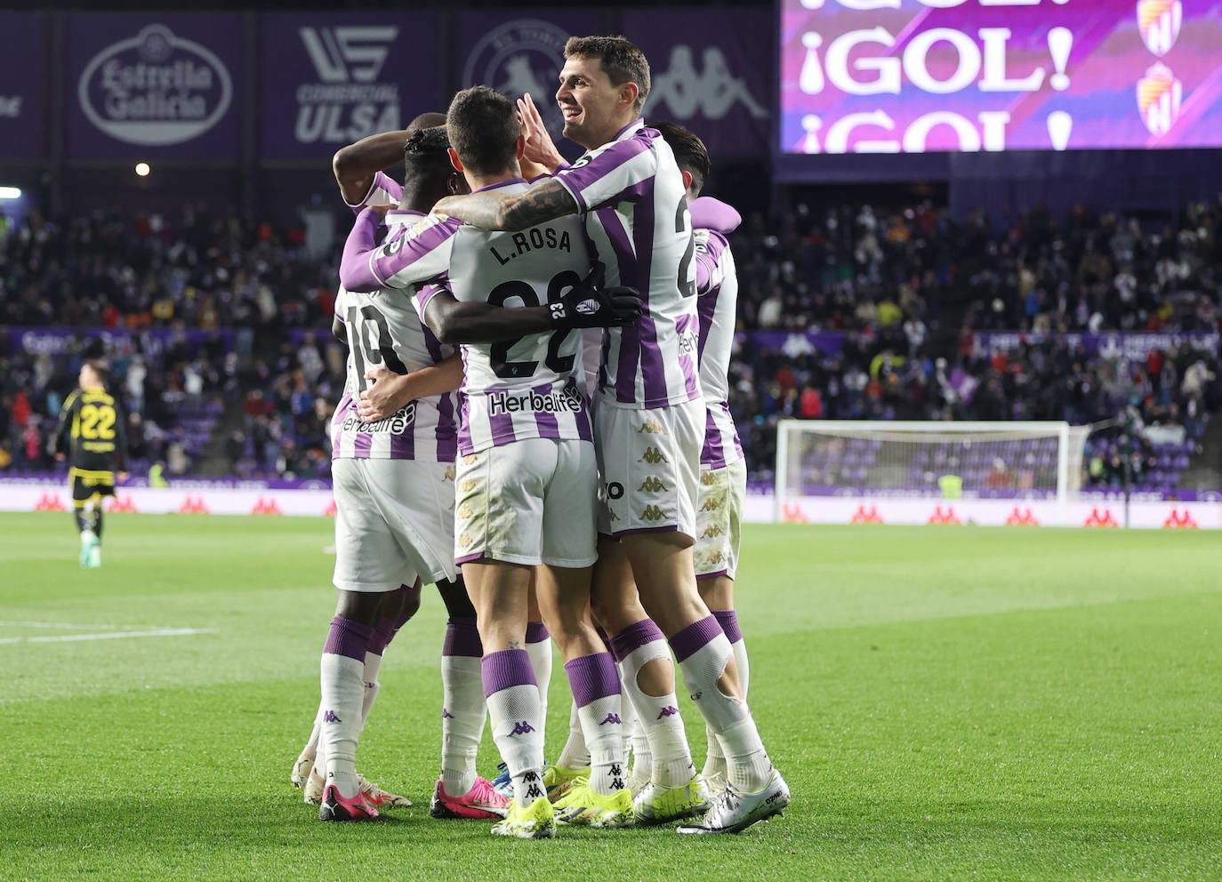 Las imágenes del partido entre el Real Valladolid y el Real Oviedo