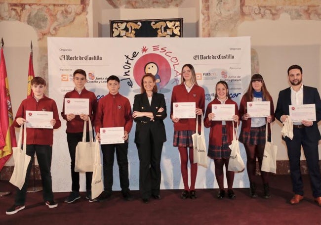 Mercedes García, directora de comunicación de Renault Group Iberia, acompañó a los chicos de León Informa.