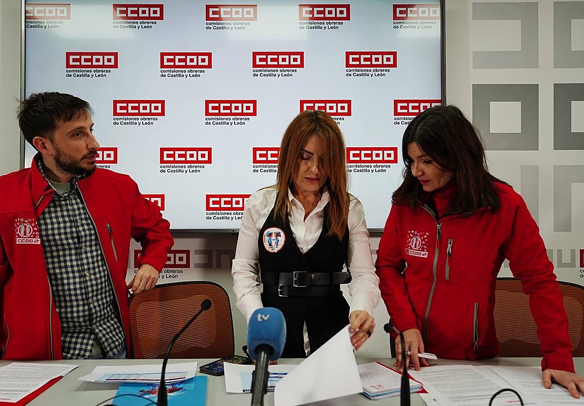 Representantes de Comisiones Obreras, este viernes en rueda de prensa.