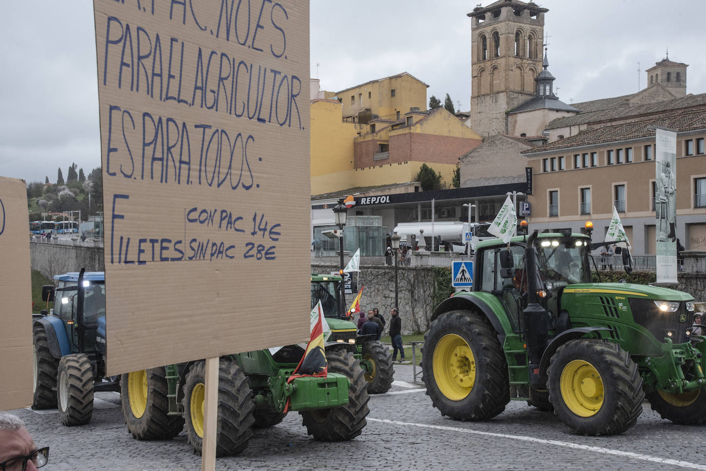 Manifestación de agricultores y ganaderos en Segovia