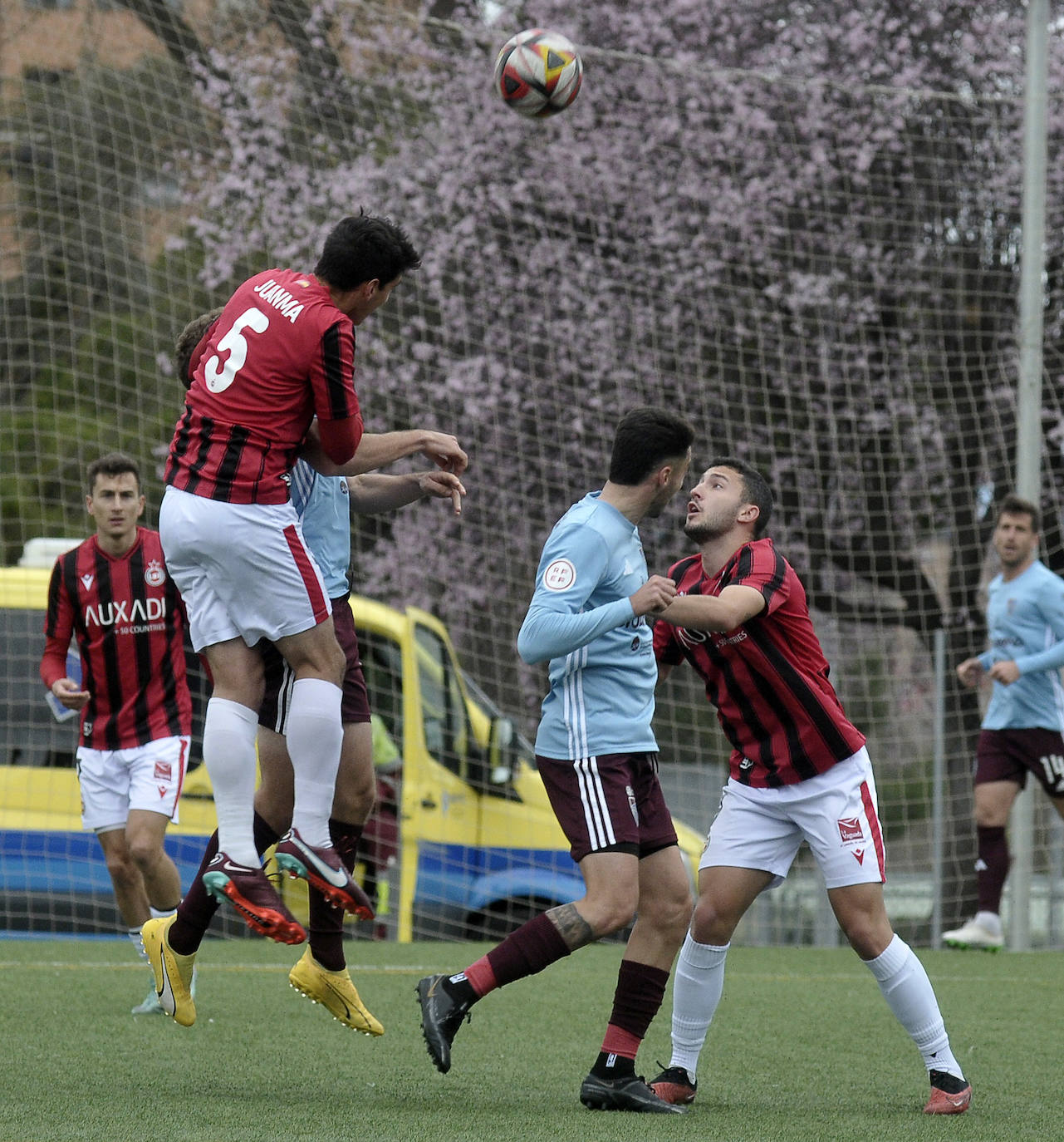 El empate entre Adarve y Segoviana, en imágenes