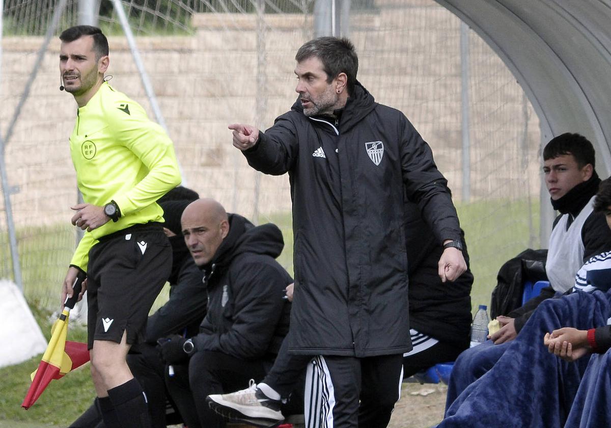 Ramsés Gil, durante el partido ante el Unión Adarve.