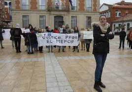 Laura Molinilla, en una concentración de apoyo ante la Audiencia previa a su ingreso en prisión.