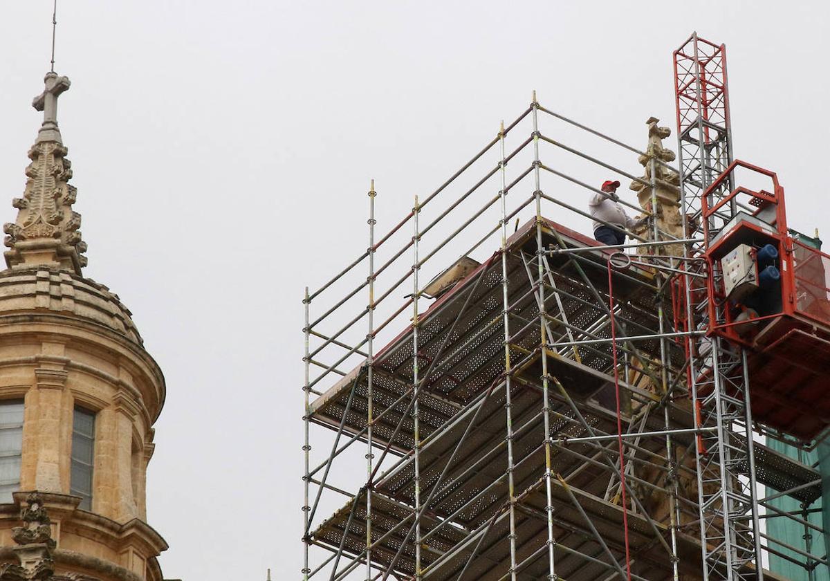 Obras que se han llevado a cabo en la cubierta de la Catedral de Segovia.