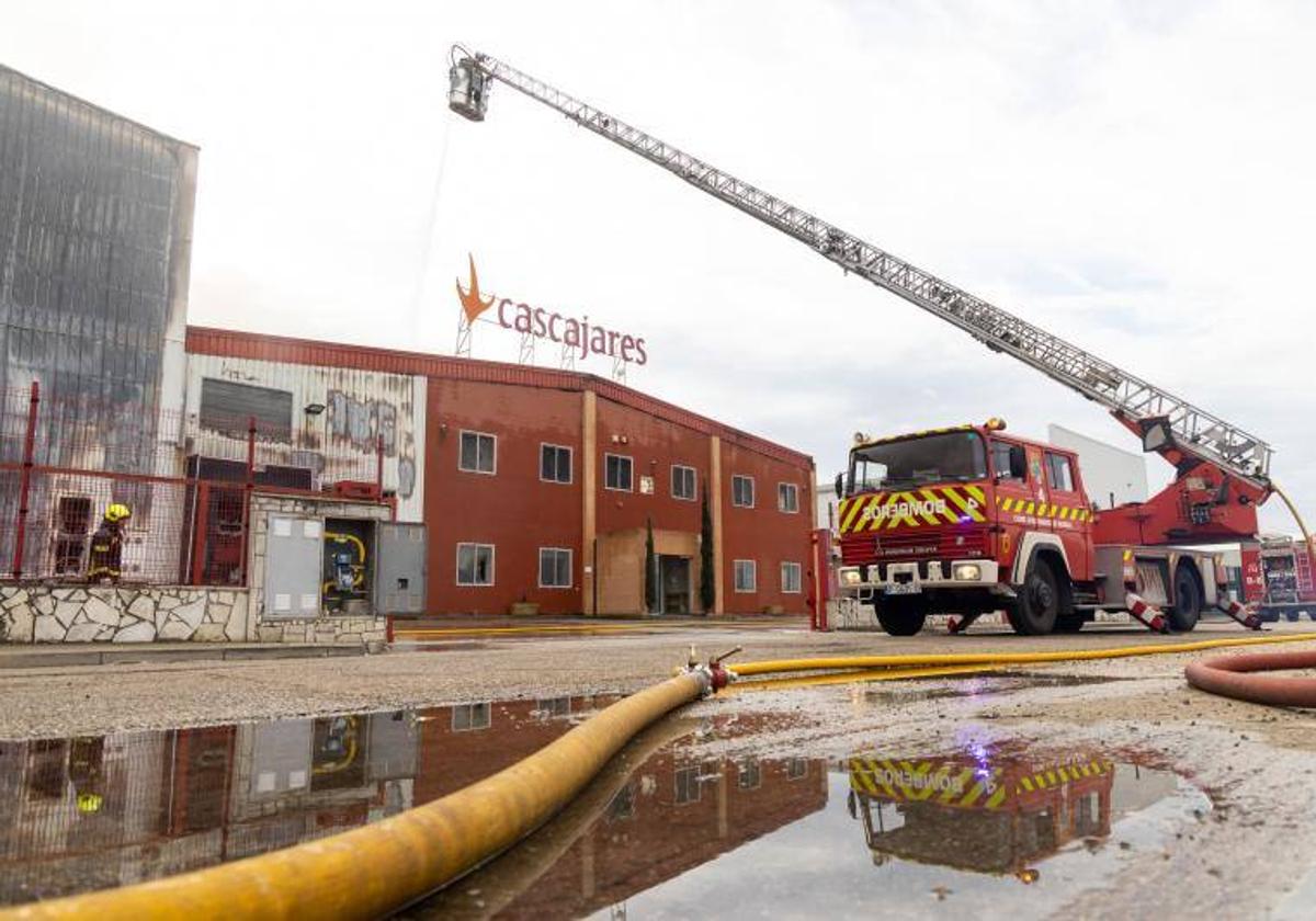 Actuación de los bomberos en Cascajares.