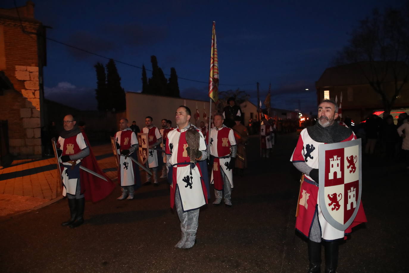 Las calles de Tordesillas rinden pleitesía a la reina Juana de Castilla