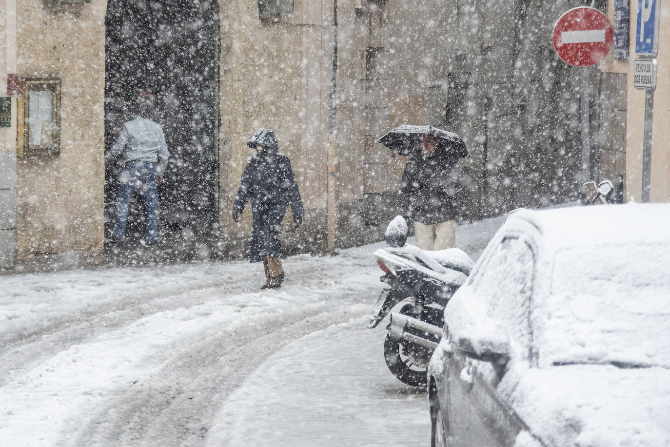 La nevada en Segovia capital, en imágenes