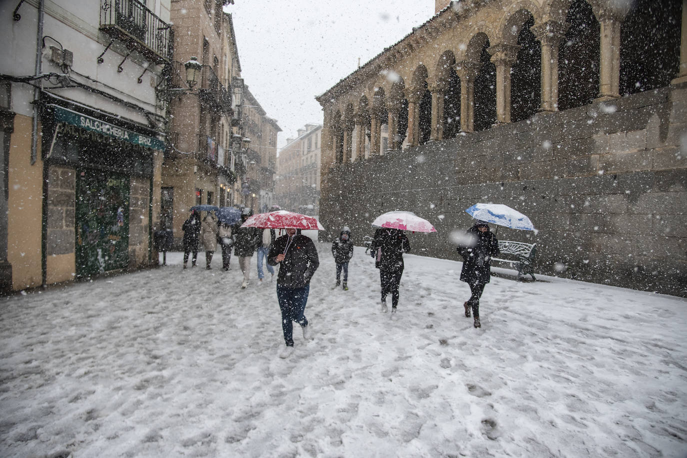 La nevada en Segovia capital, en imágenes