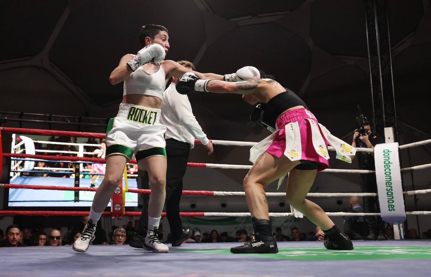 Las imágenes del combate de Isa Rivero en la Cúpula del Milenio