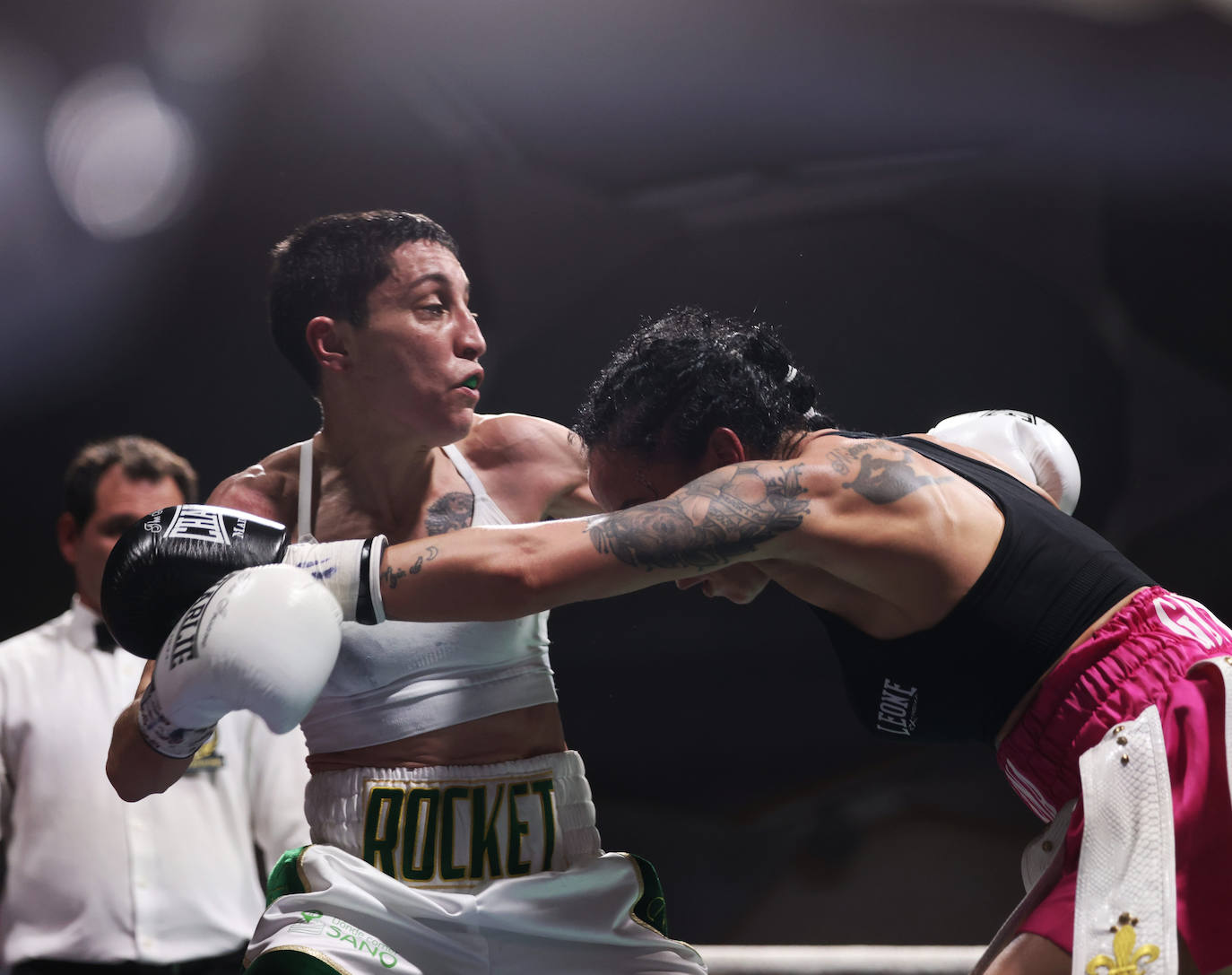 Las imágenes del combate de Isa Rivero en la Cúpula del Milenio