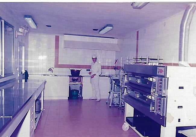 Imagen del interior de la Confitería Guijarro tomada el 3 de julio de 1985