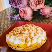 Tarta de naranja con merengue