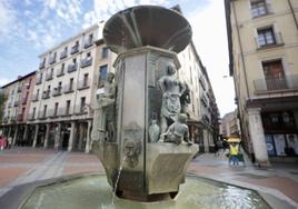 Un paseo en imágenes por la plaza de Fuente Dorada