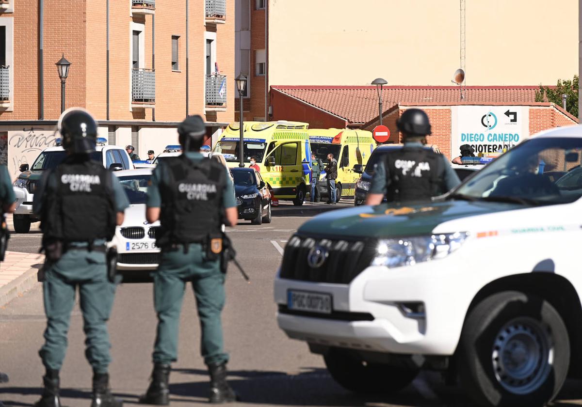 Presencia de la Guardia Civil durante el atrincheramiento de El Chiqui.