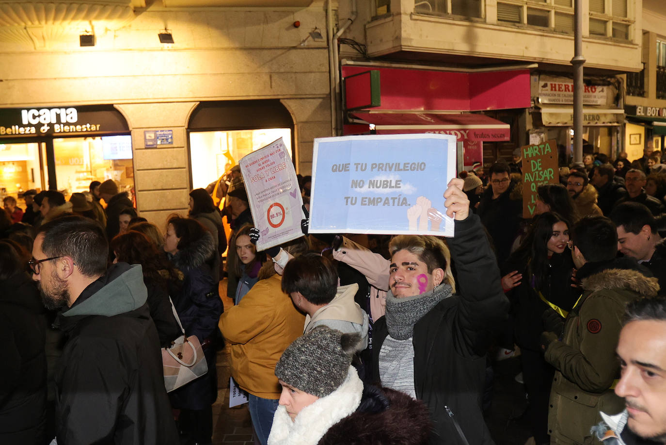 Marea palentina por el feminismo el 8M