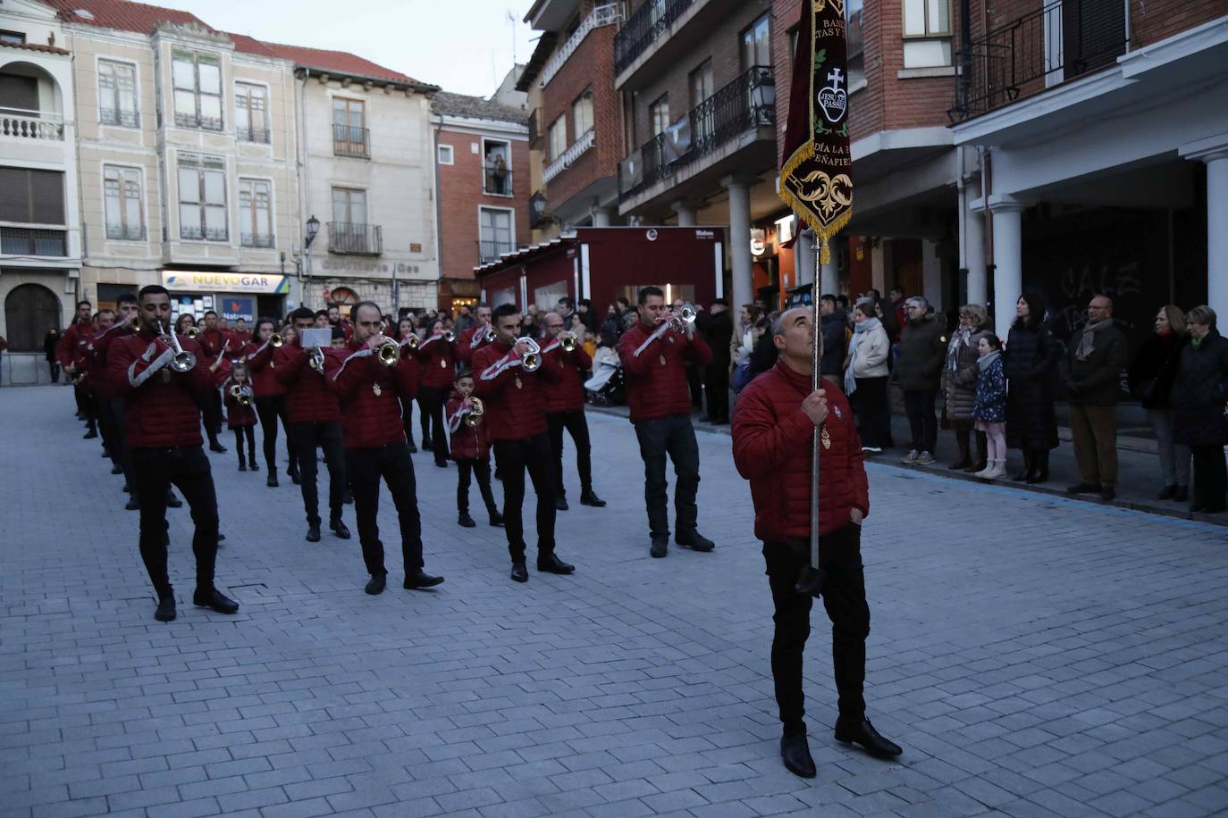 Pasacalles de bandas de Semana Santa en Peñafiel