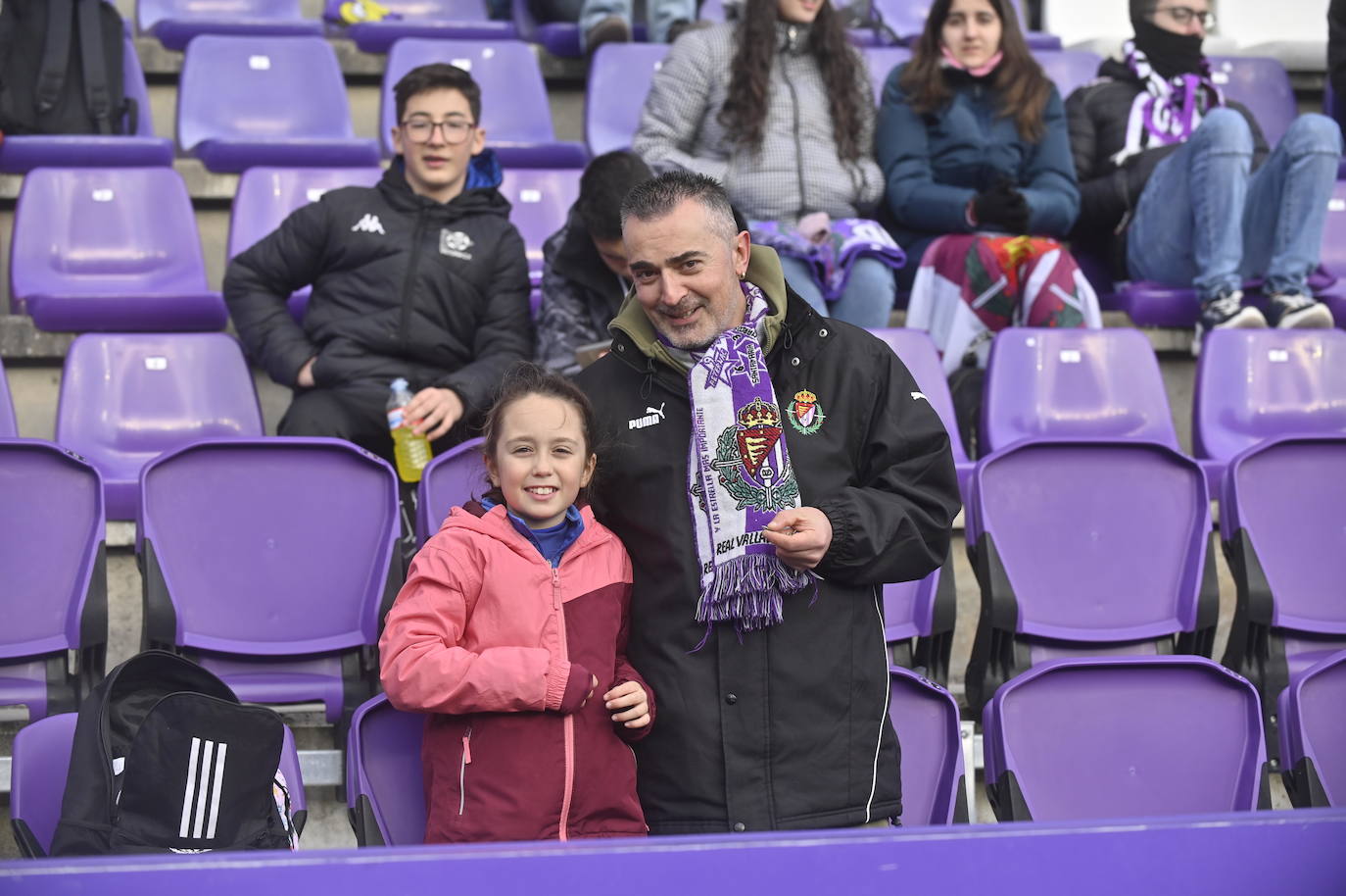 Búscate en la grada del Estadio José Zorrilla (2 de 4)