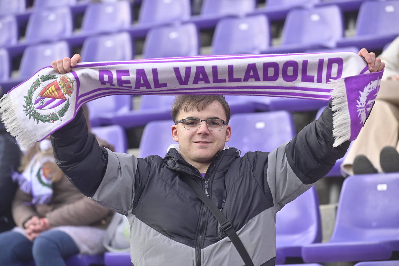 Búscate en la grada del Estadio José Zorrilla (2 de 4)