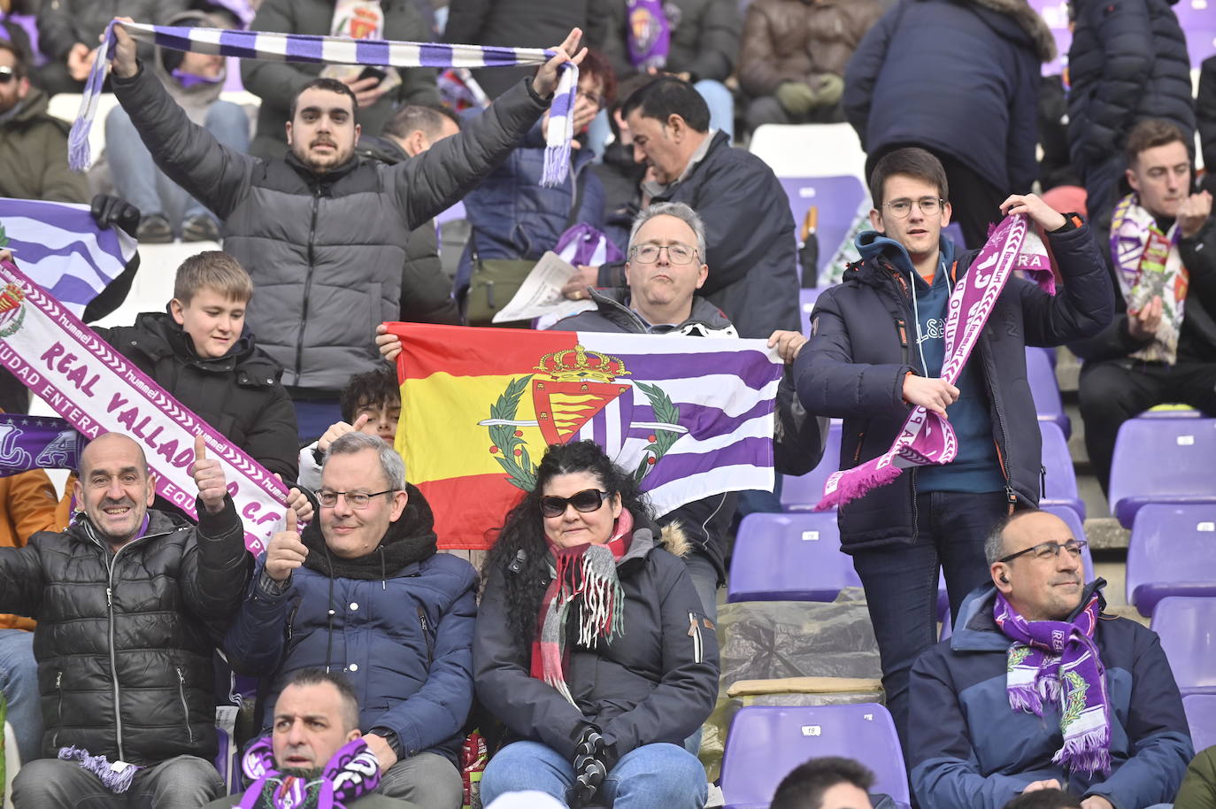 Búscate en la grada del Estadio José Zorrilla (2 de 4)