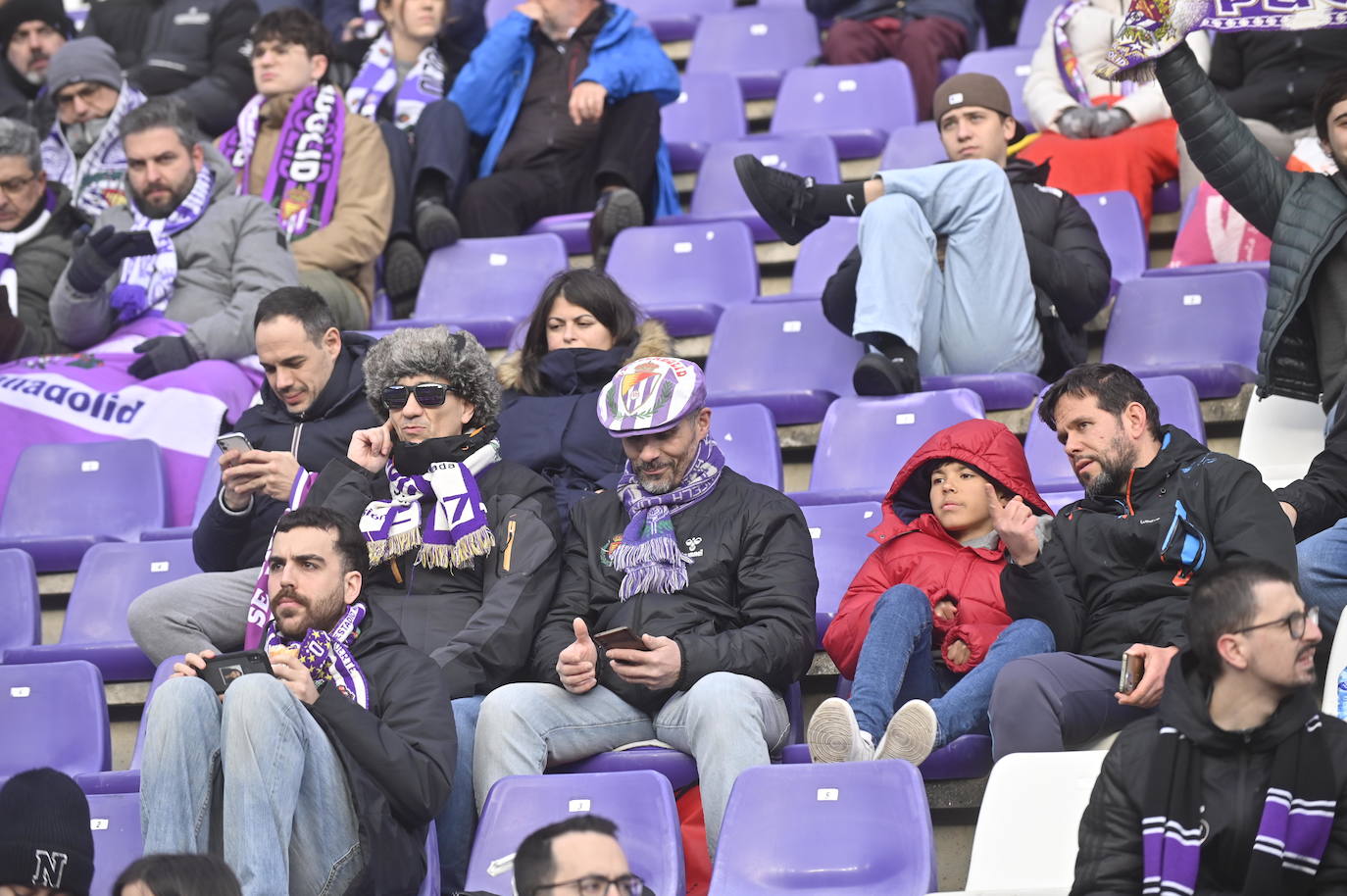 Búscate en la grada del Estadio José Zorrilla (2 de 4)