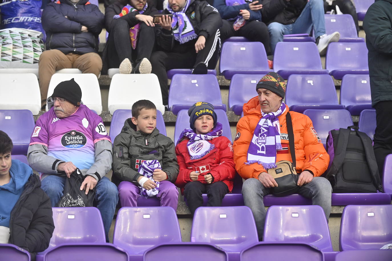 Búscate en la grada del Estadio José Zorrilla (2 de 4)