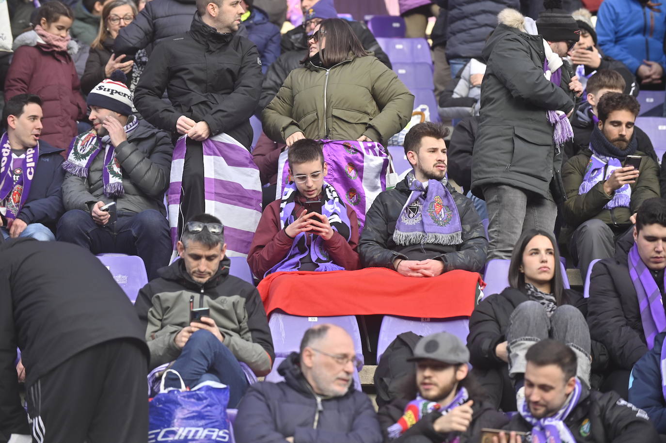 Búscate en la grada del Estadio José Zorrilla (2 de 4)