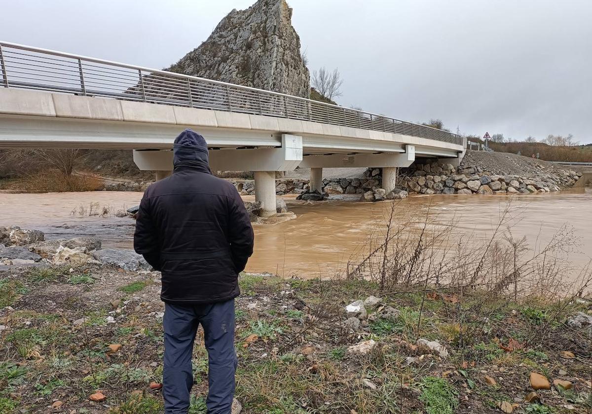 Alerta por la crecida de los ríos en Palencia