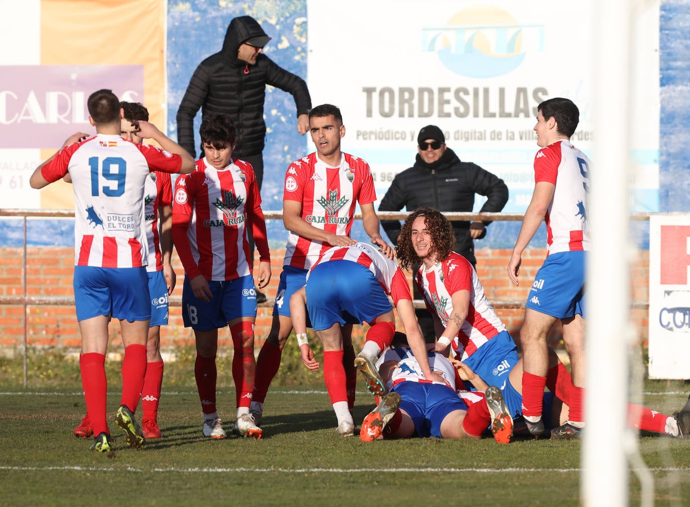 Las imágenes del partido entre el Atlético Tordesillas y el Mirandés