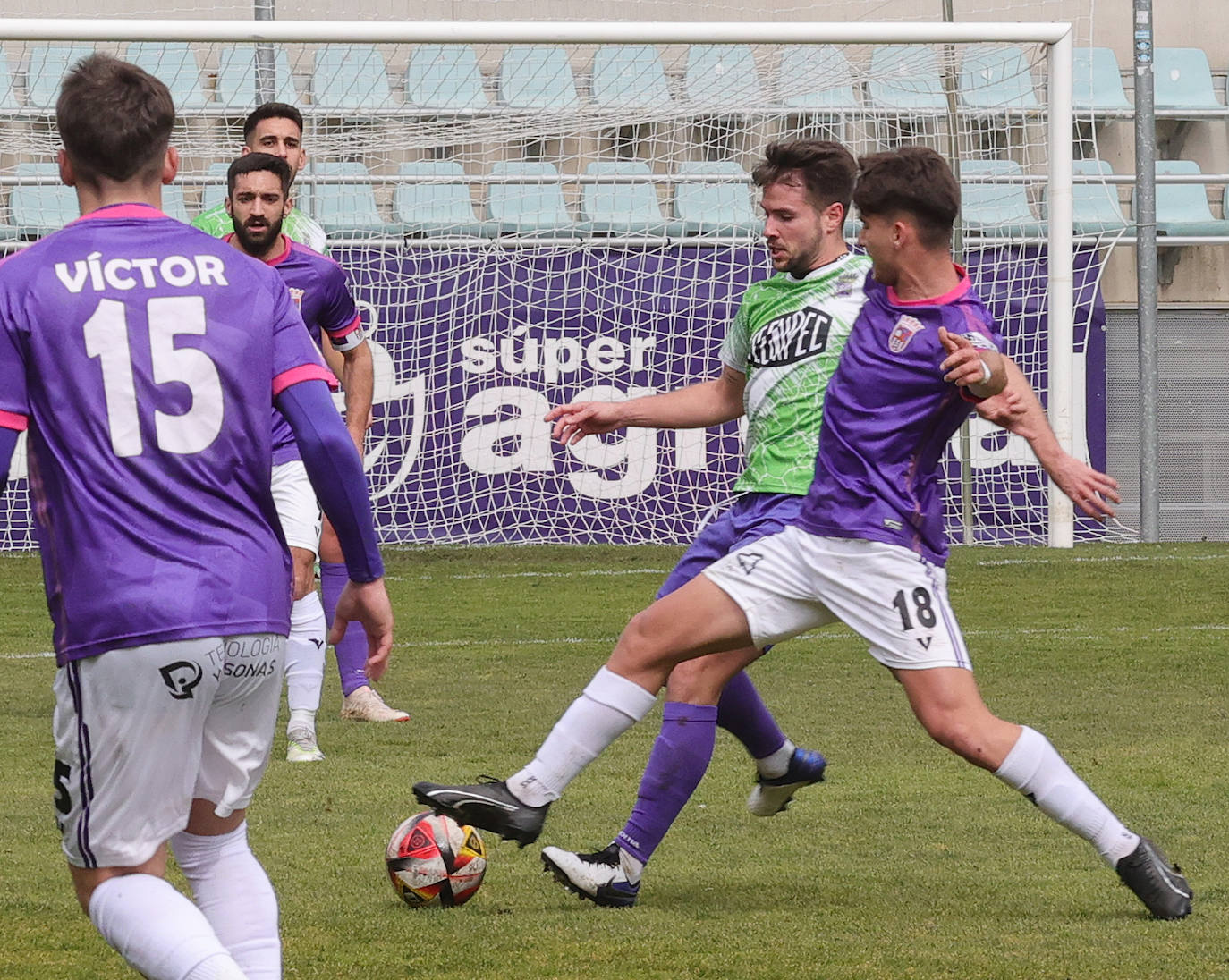 Empate sin goles en el derbi Palencia CF-Becerril