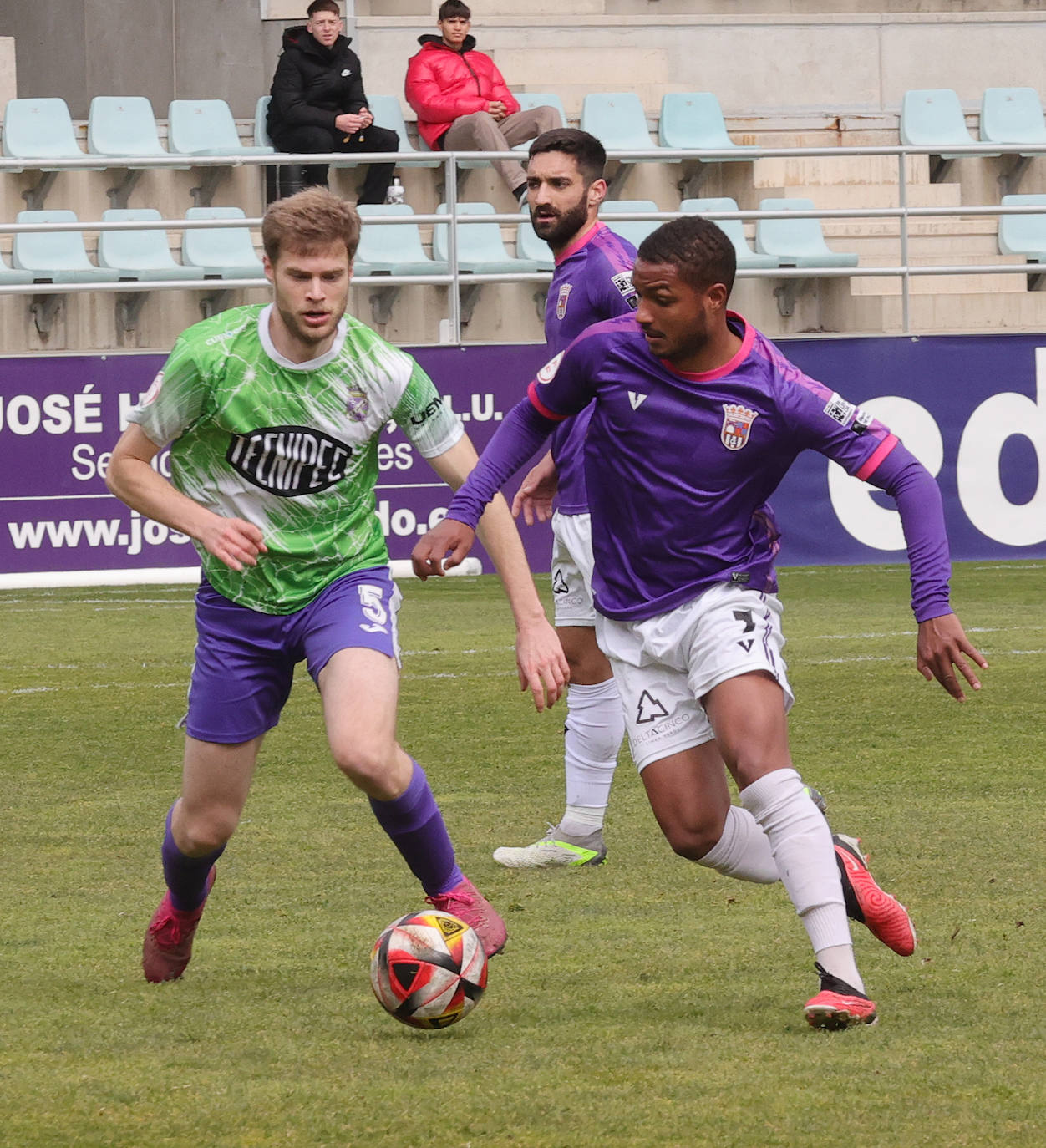 Empate sin goles en el derbi Palencia CF-Becerril