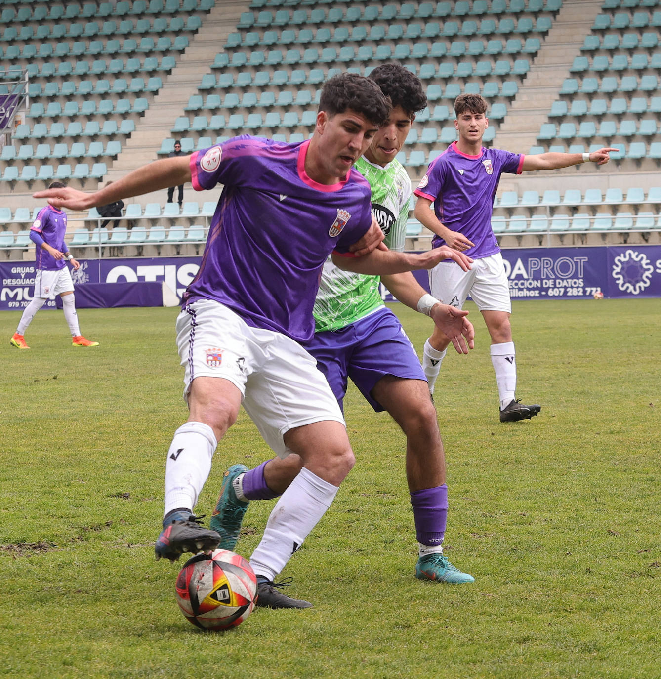 Empate sin goles en el derbi Palencia CF-Becerril