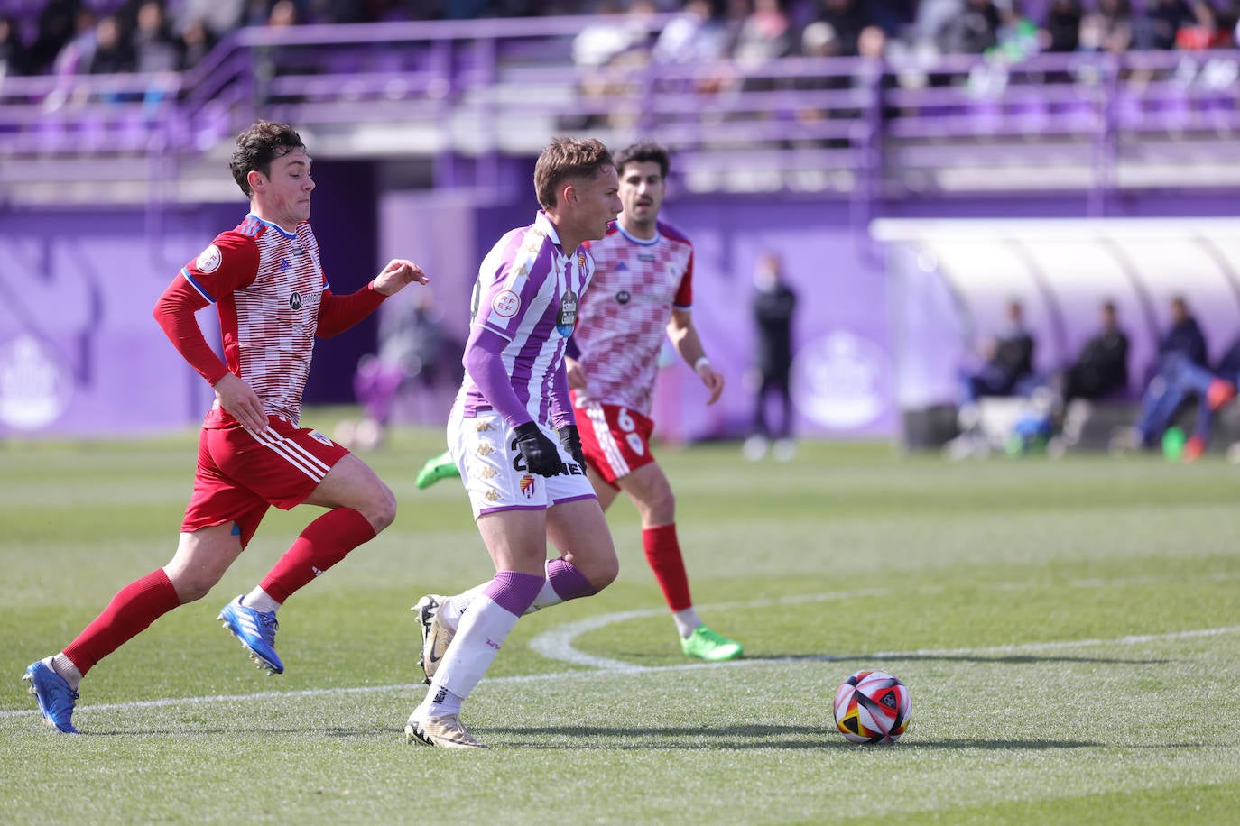 Las imágenes del partido del Promesas frente al SD Compostela