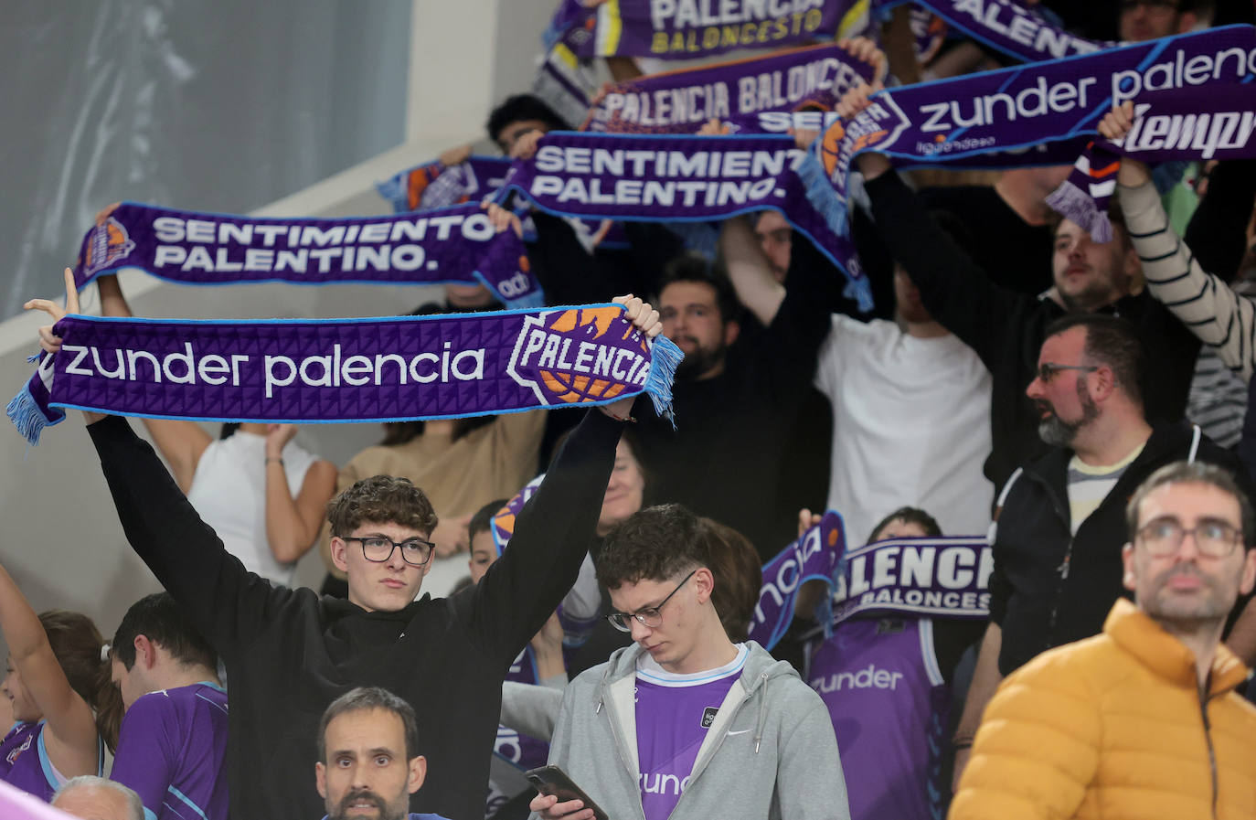 Búscate en el Pabellón en el partido del Zunder Palencia-Andorra