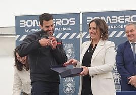 La alcaldesa, el pasado 8 de marzo, durante la fiesta de los bomberos.