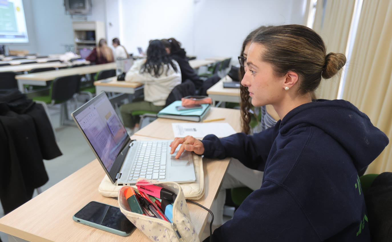 La Economía Social a través de un &#039;escape room&#039; en el Campus de Palencia