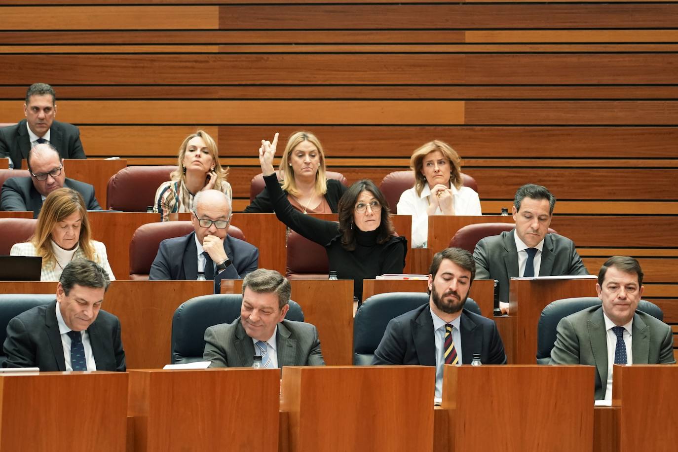 Vox y PP marcan sus matices y Carriedo reduce las posibilidades de un adelanto electoral
