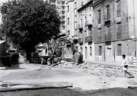 Obras en la plaza de San Juan en los años 70 del s. XX.