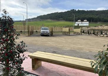 Astudillo estrena un área de autocaravanas cerca del castillo de la Mota