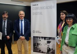 Representantes de la Universidad de Valladolid, durante la presetnación del nuevo grado en Comunicación Digital.