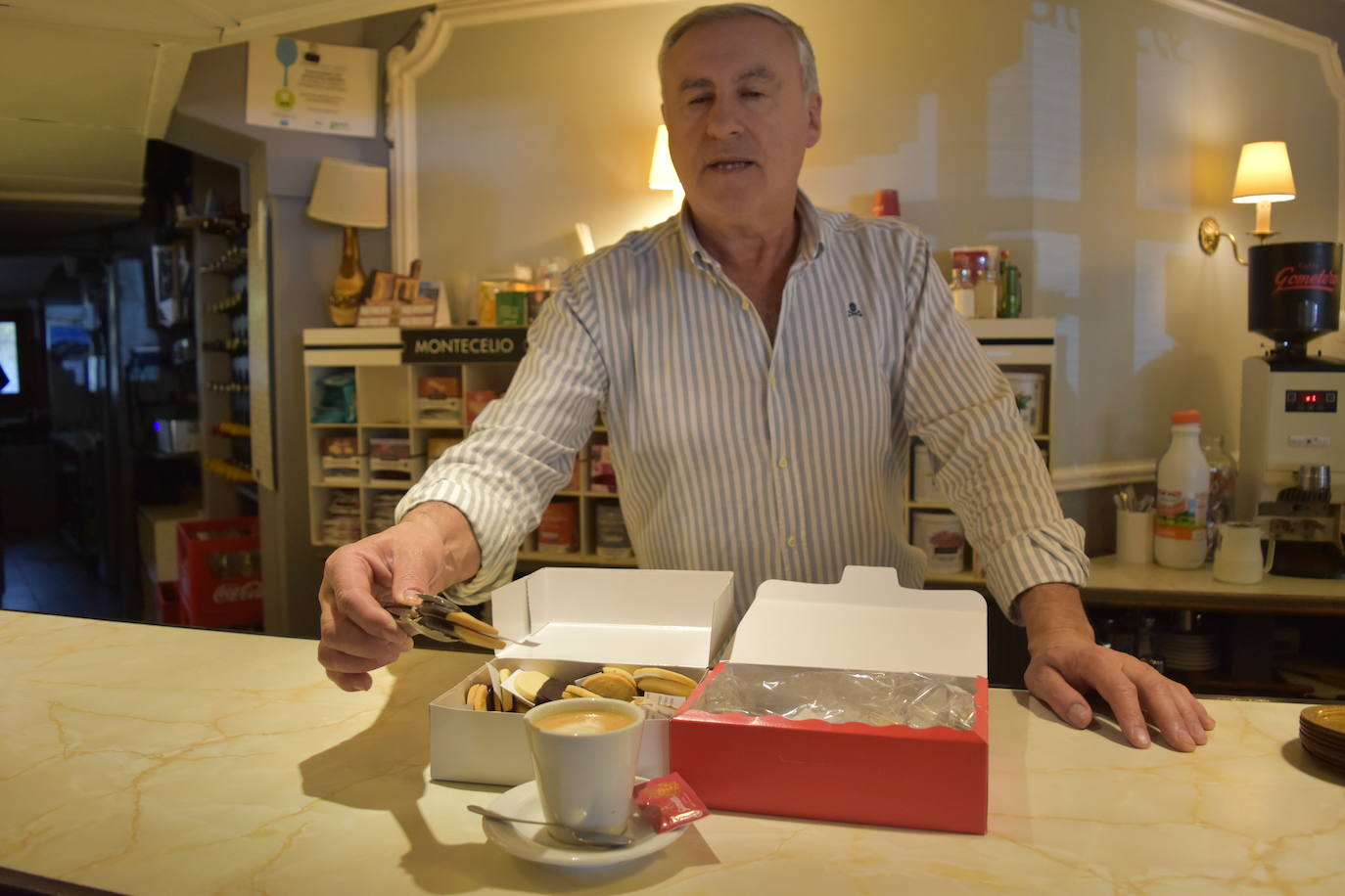 El Día de la Poesía se celebra en Aguilar con chocolate