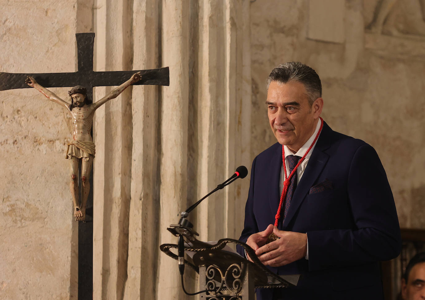 El pregonero pondera las fortalezas de la Semana Santa