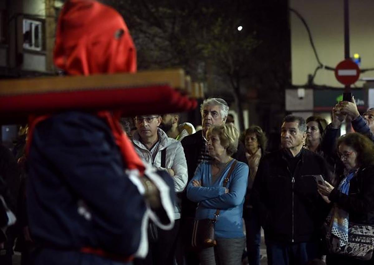 Imagen secundaria 1 - La Exaltación de la Cruz cautiva en Las Delicias