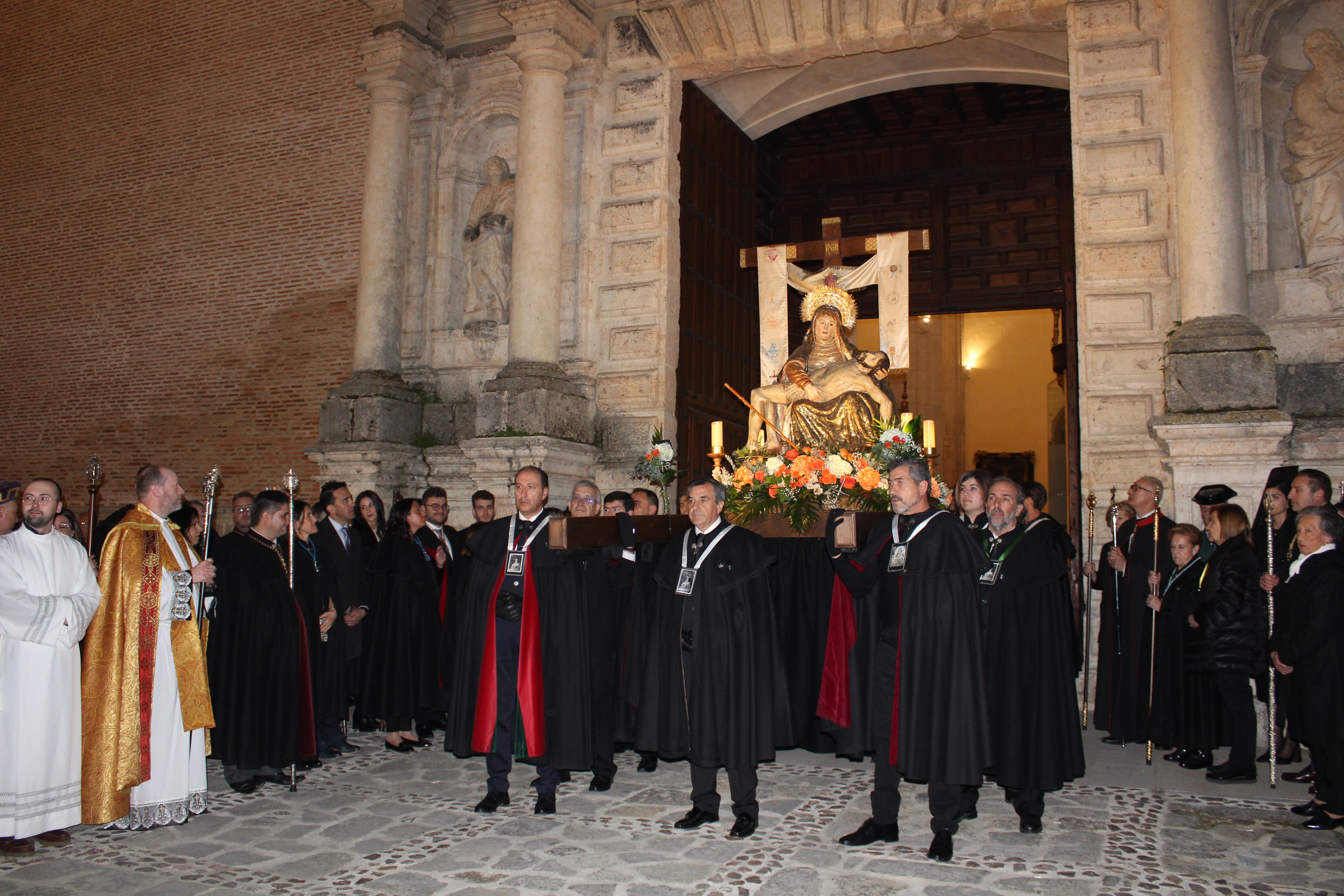 Salida de Ntra. Sra. de las Angustias