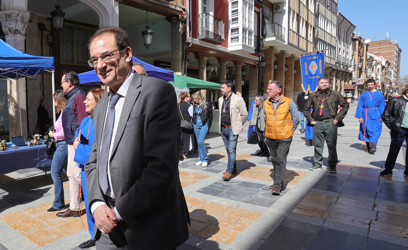 Procesión de los alumnos del colegio Divino Maestro