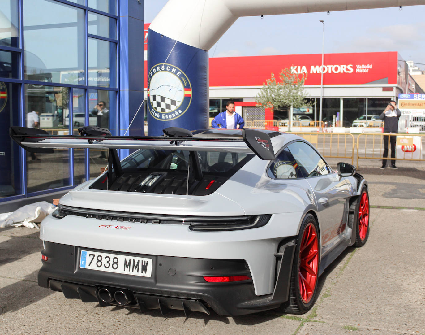 Fotografías de la concentración de automóviles Porsche en Valladolid